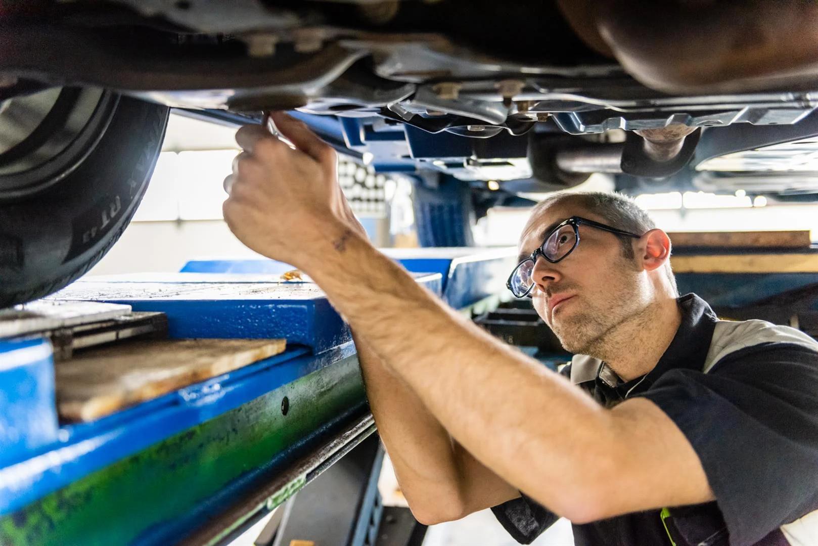 Mechanic at Work at Honest1 Auto Care Prior Lake